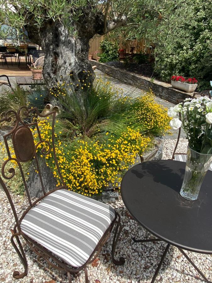 Celine Et Olivier Bed & Breakfast Порник Екстериор снимка